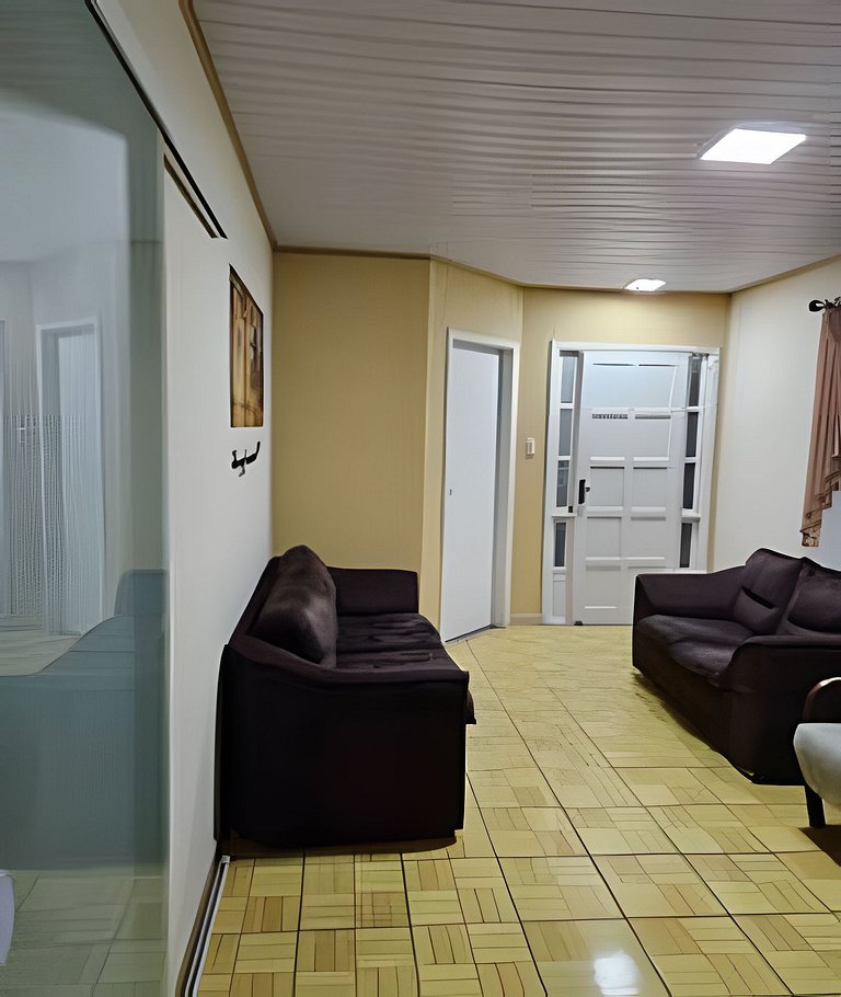 Casa Aconchegante a 600m da Praia no Bairro da Barra