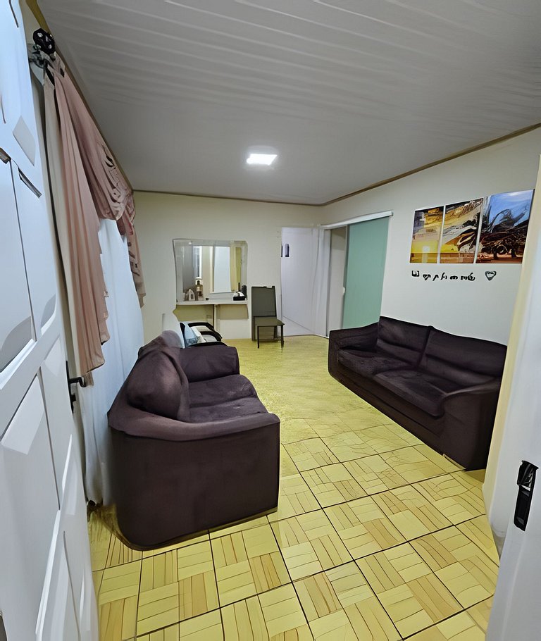 Casa Aconchegante a 600m da Praia no Bairro da Barra
